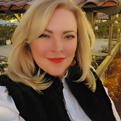 Lupita, 59