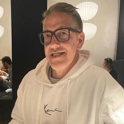 Arthur, 42