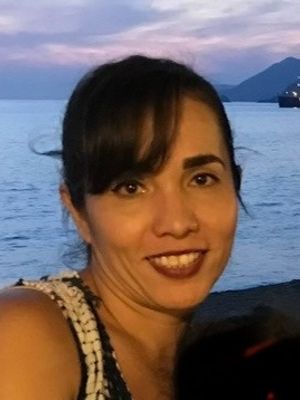 Claudia, 50
