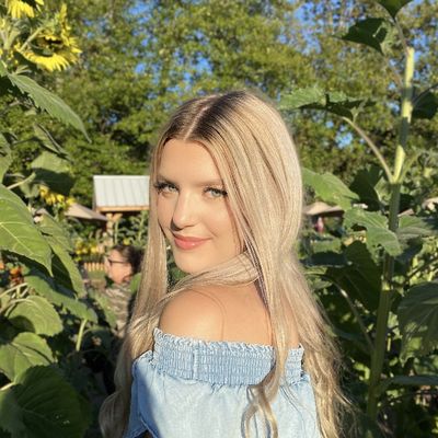 Haley, 27