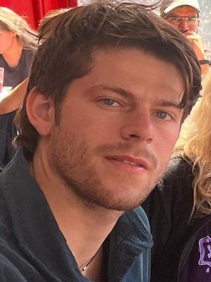 Juan, 24