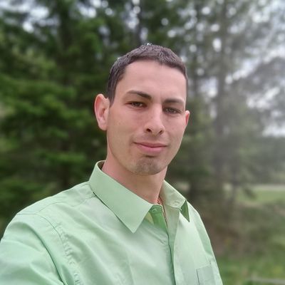 Emmanuel, 27