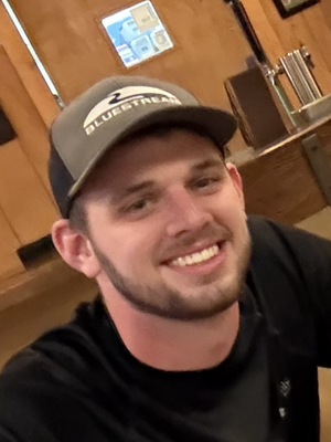 Daniel, 22