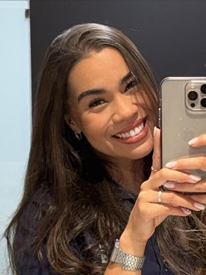 Tamires, 30