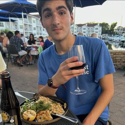 Arman, 22