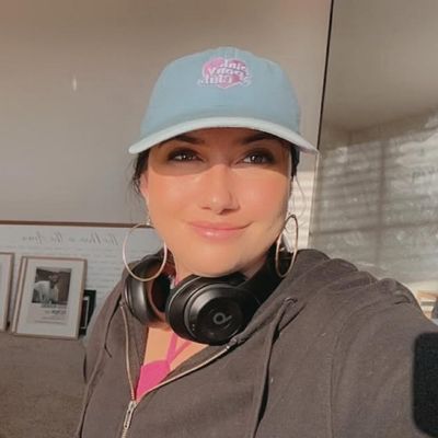 Anna, 31