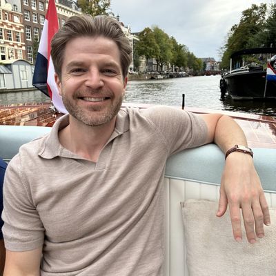 Brett, 38
