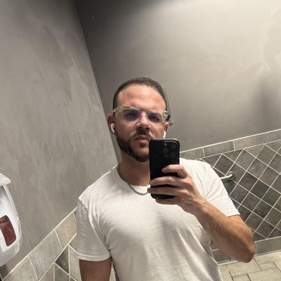 Juan, 34
