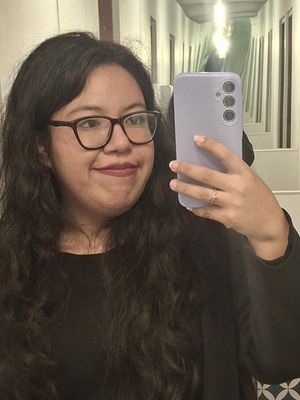 Maya, 32