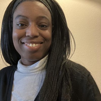 Tori, 34