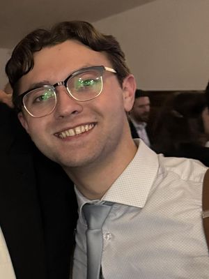 Andrew, 25