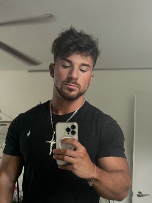 Richie, 26