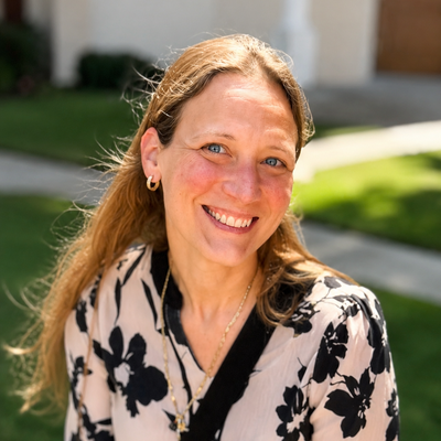 Trishia, 47