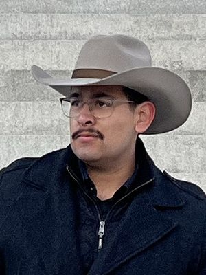 Alfonso, 20