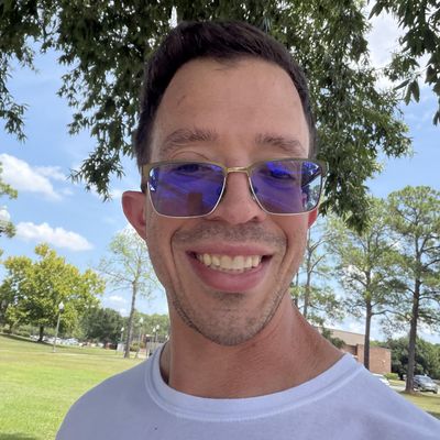 Louie, 34