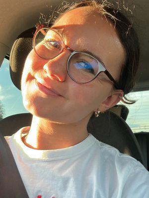 Nica, 30