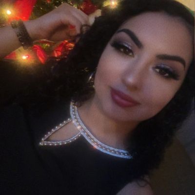 Elena, 39