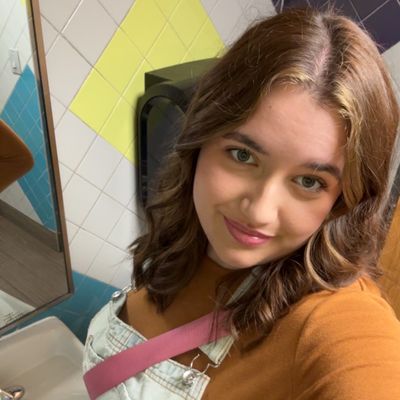 Elizabeth, 20