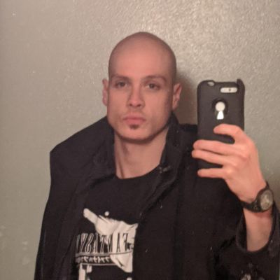 Nicolas, 37