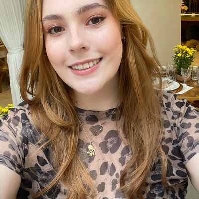 Leticia, 23