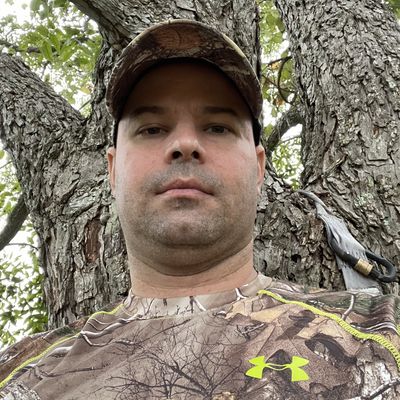 Dale, 43