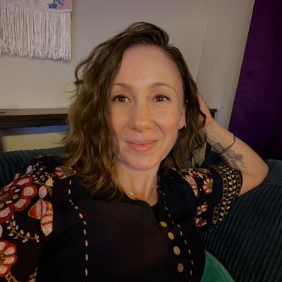 Anna, 42