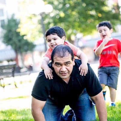 Alejandro, 49