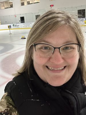 Katie, 37