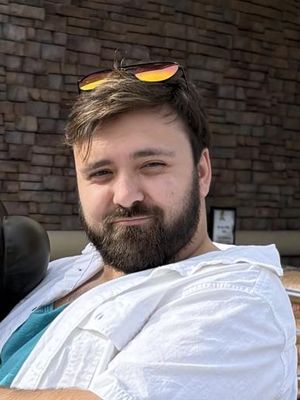 Dylan, 29