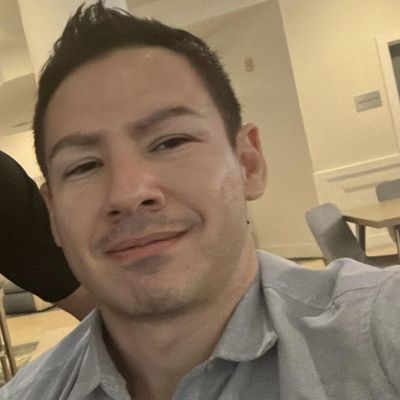 Tony, 39