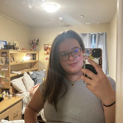 Ryann, 23