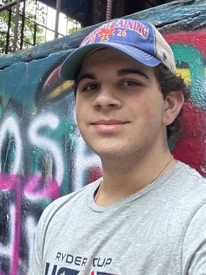 Manuel, 22