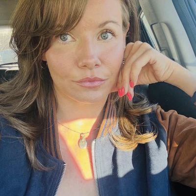 Danielle, 42