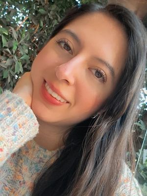 Ivonne, 28