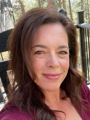 Angela, 50