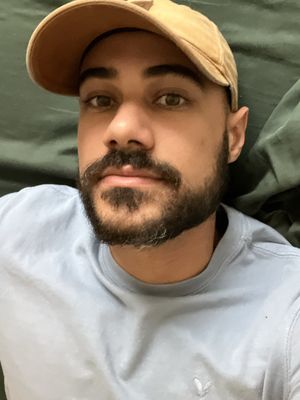Jon, 32