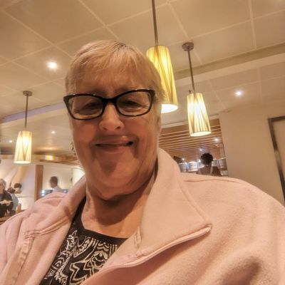 Cindy, 72