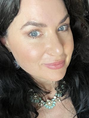 Lisa, 52