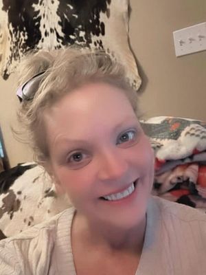 Maria, 52