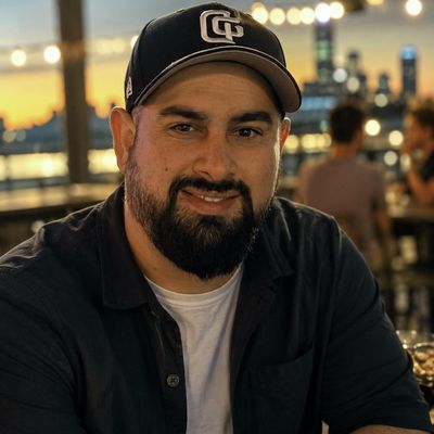 Felipe, 39