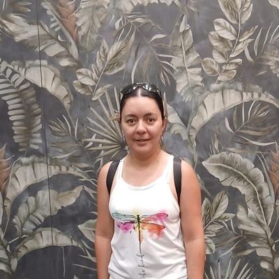 Elizabeth, 41