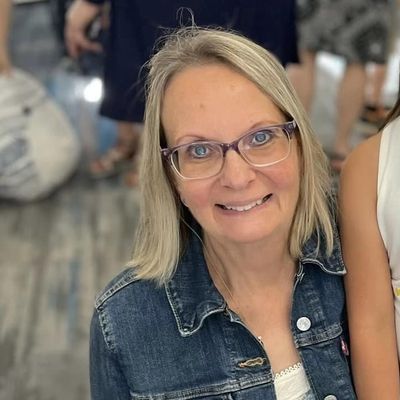 Nathalie, 66