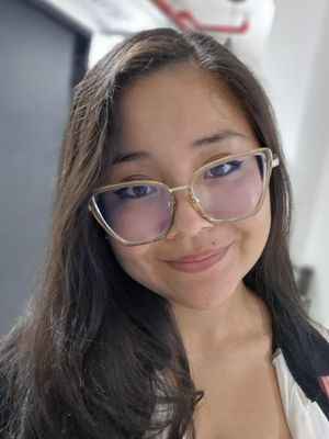 Dayanna, 23