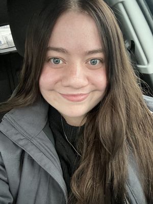 Kayla, 25