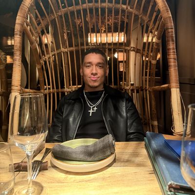 Roberto, 24