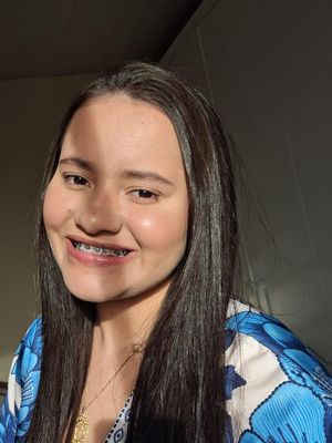 Luana, 21