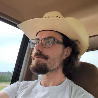 Nic, 30