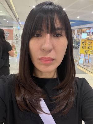 Anna, 29
