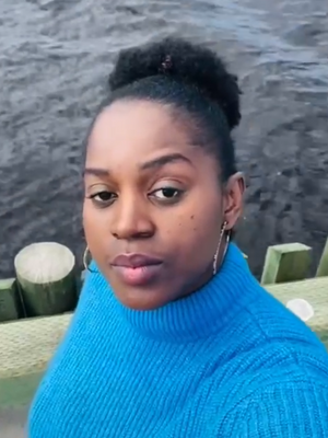 Chioma, 43