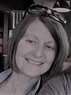 Amy, 54